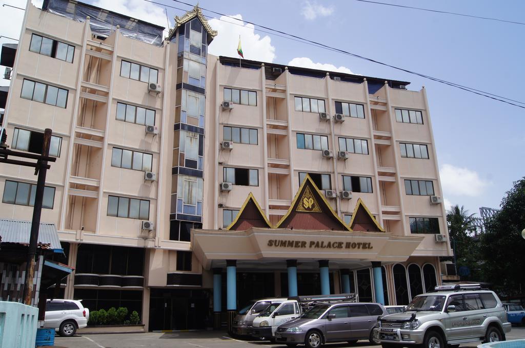 Summer Palace Hotel Yangon Exteriör bild